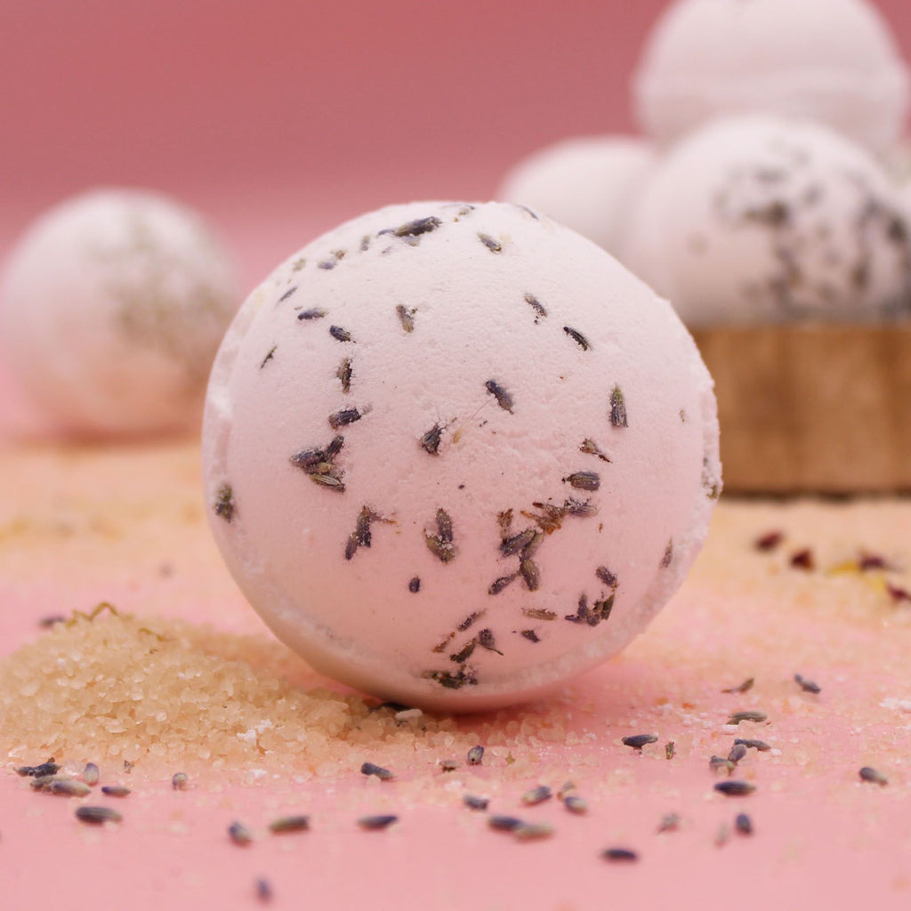 Himalayan Salt Bath Bomb: Lavender & Jojoba Oil - 180g